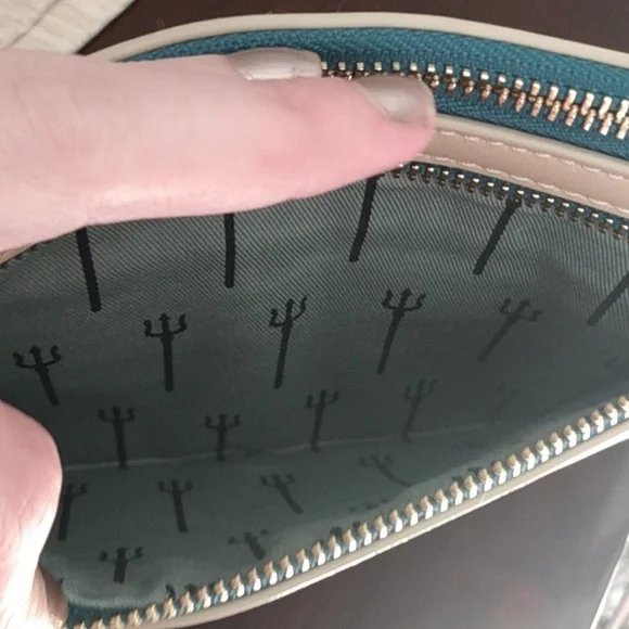 Spartina 449 Blue and Tan Crossbody Bag - Picture 6 of 16